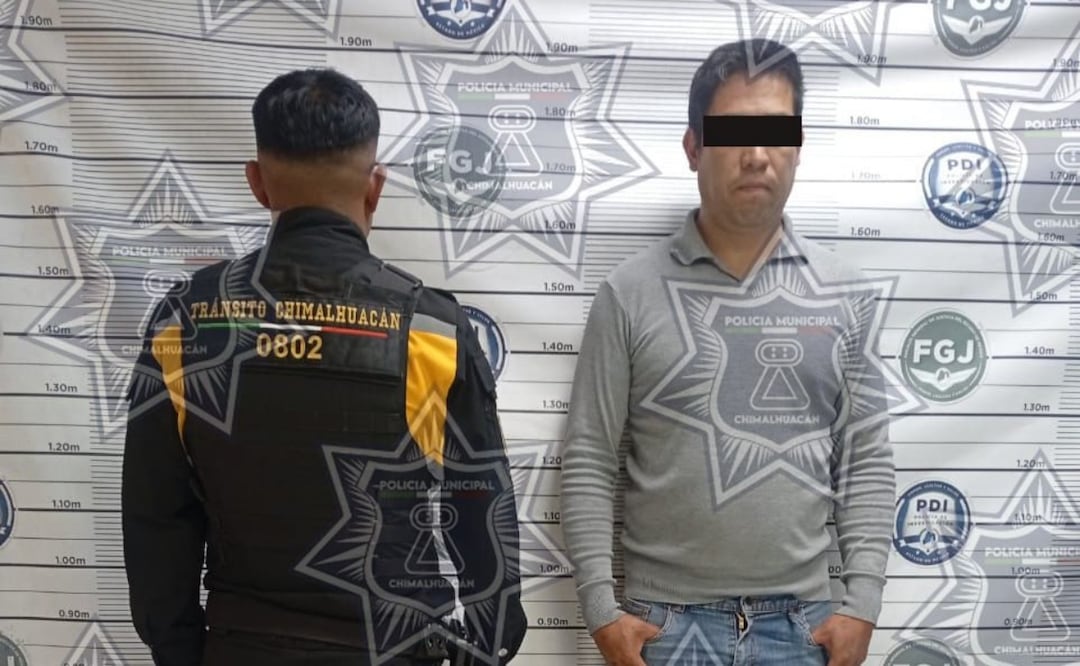 Ambulancia del DIF atropella a menor en Chimalhuacán; conductor es detenido tras el accidente. Foto: Especial