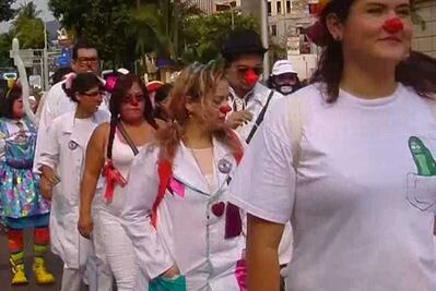 Payasos exigen fin de la violencia en Acapulco