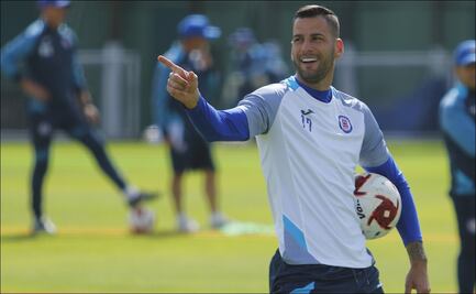Edgar Méndez anuncia su salida de Cruz Azul