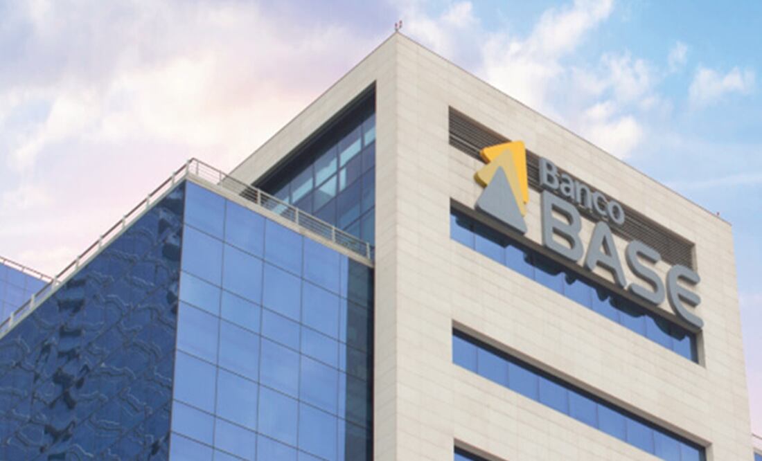 Banco Base estima que el Banco de México recorte un cuarto de punto su tasa de referencia en su reunión de política monetaria el próximo 27 de marzo. Foto: tomada de la cuenta de Facebook, Grupo Financiero BASE