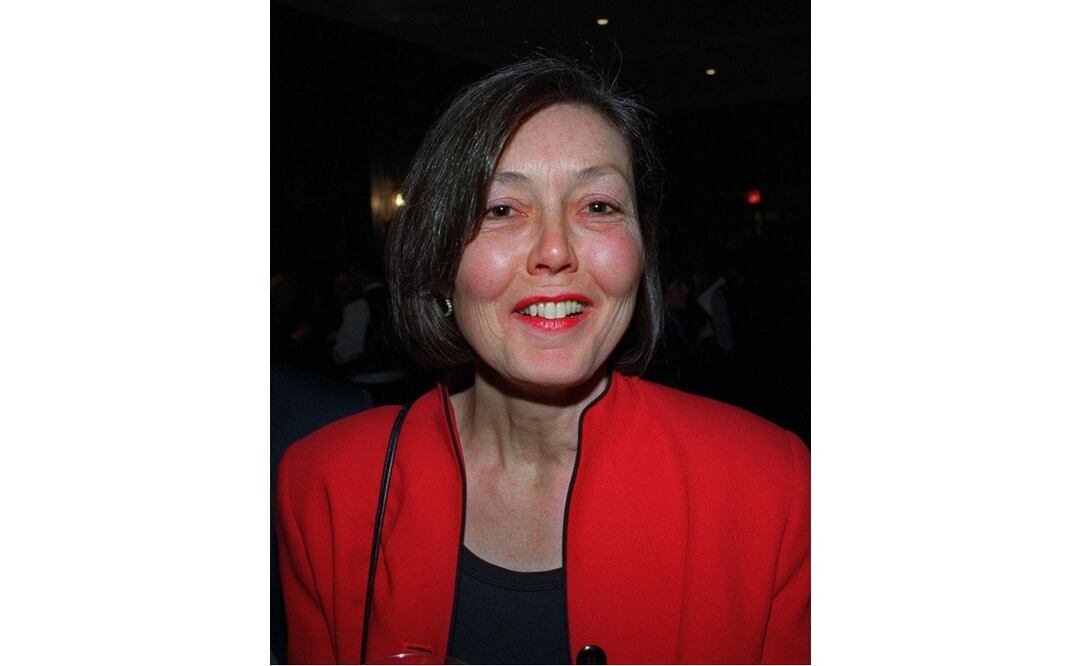 La poeta canadiense Anne Carson también es autora de La belleza del marido: un ensayo narrativo en 29 tangos y Nox. Foto: AP Photo/Stephen Chernin