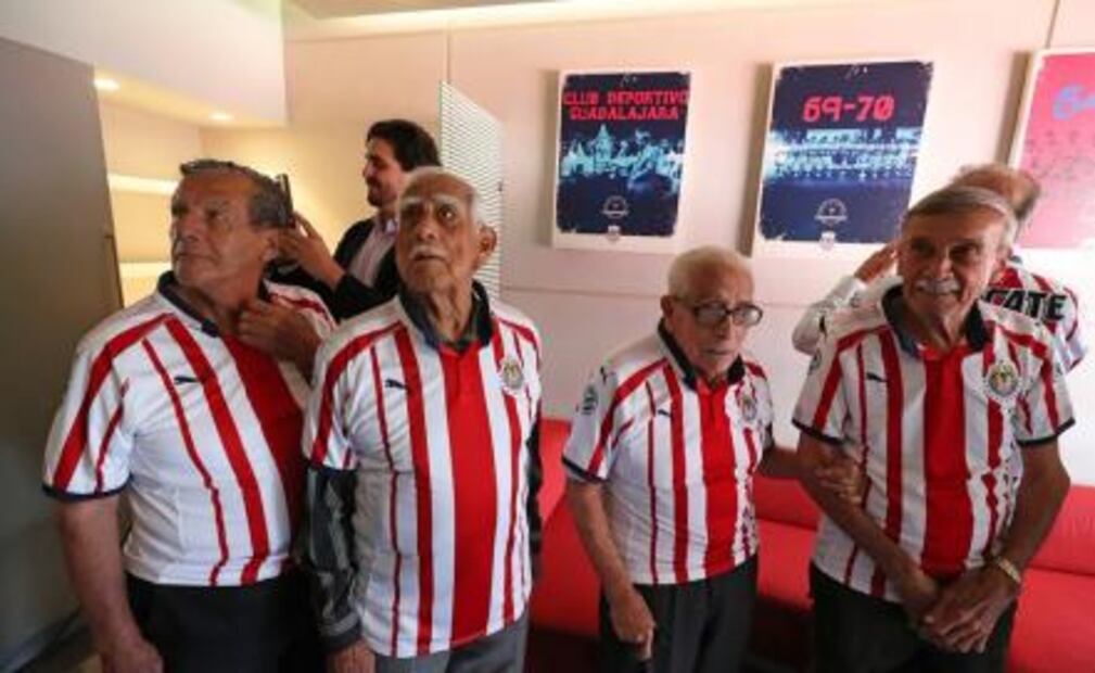 “Campeonísimos” reciben homenaje en Guadalajara