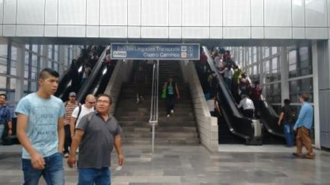 La estación que es conocida por el domo de una plaza de toros