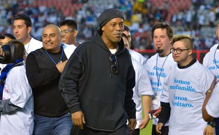 Ronaldinho, embajador de la Paz en Querétaro
