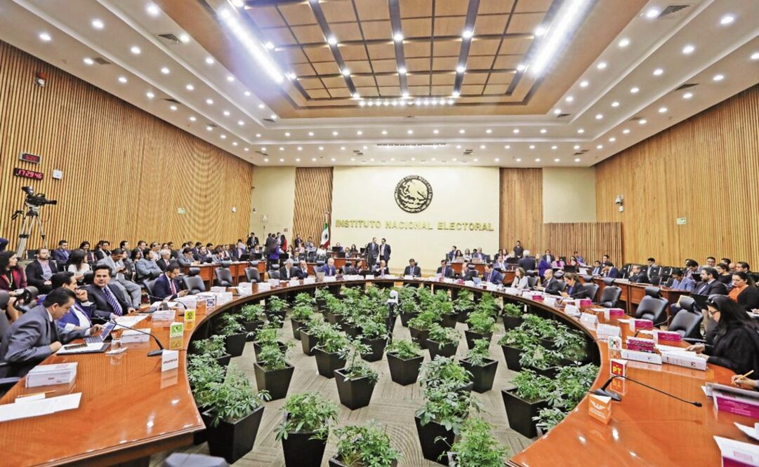 The INE will be affected by the proposed budget cuts - Photo: Luis Cortés/EL UNIVERSAL