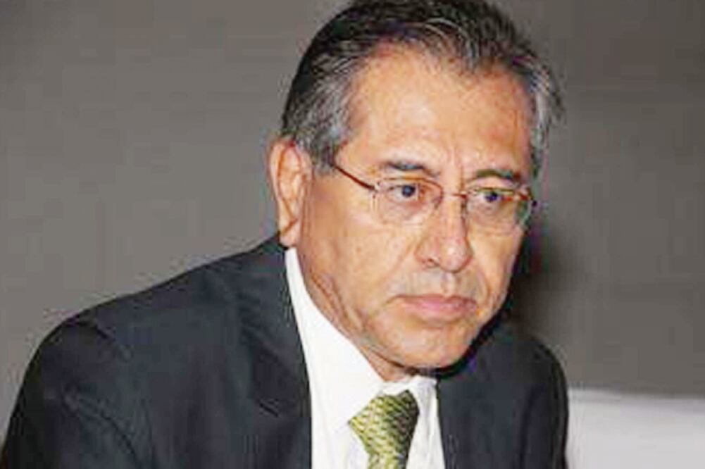 Facebook despierta a SCT por socavón