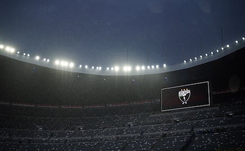 Atlante vs León se retrasa por tormenta eléctrica