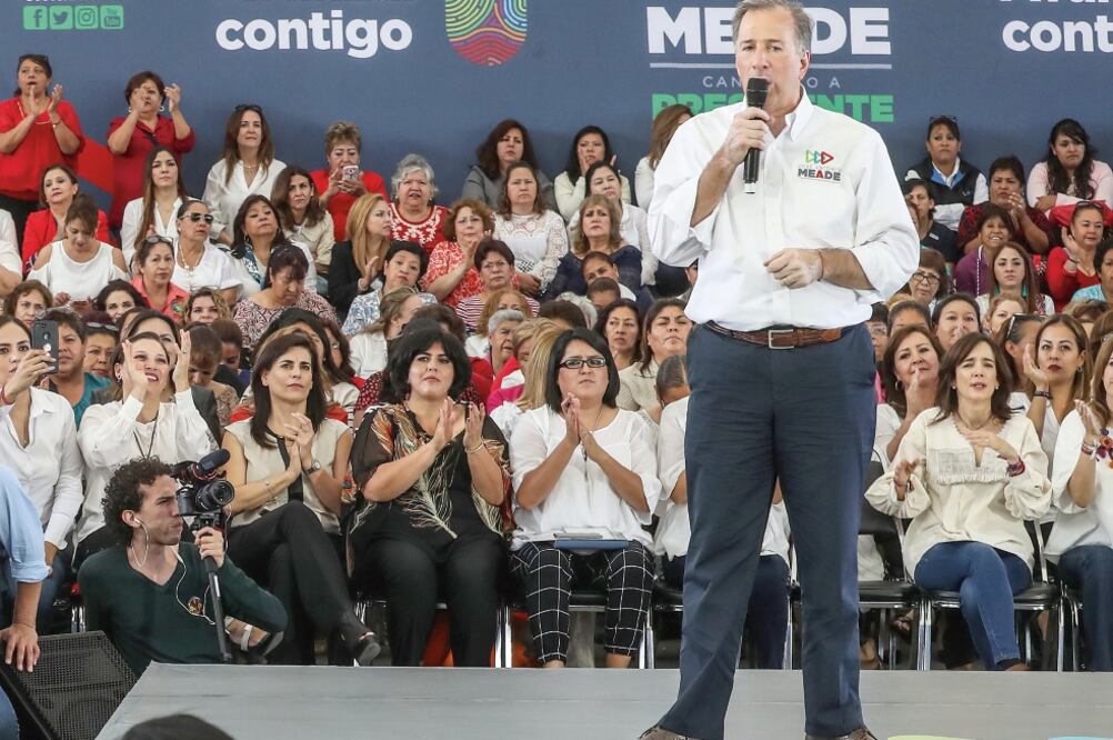 José Antonio Meade Kuribreña, candidato de la coalición Todos por México, se reunió con simpatizantes en la ciudad de Saltillo, Coahuila, donde dijo que espera repetir lo logrado por el presidente Enrique Peña Nieto (GERMÁN ESPINOSA. EL UNIVERSAL)