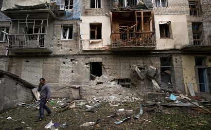 Ataque con misil ruso en edificios de Odesa deja al menos 10 muertos