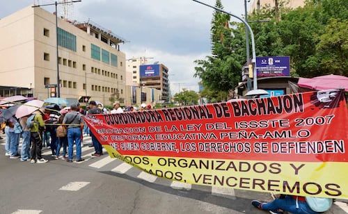 Mexico teachers' union to use World Cup attention for labor demands