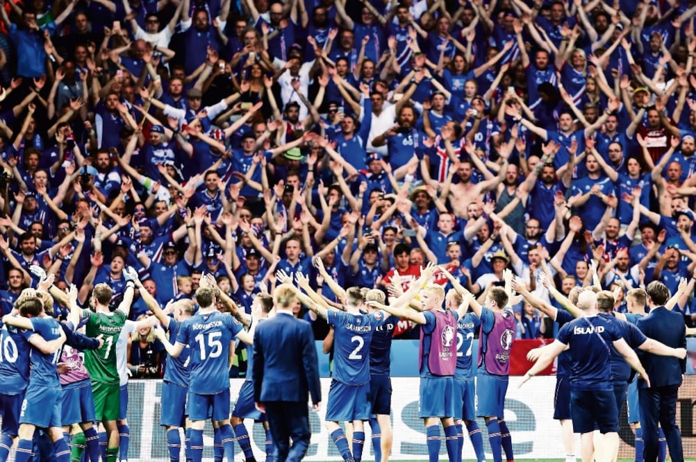 Islandia sorprendió al mundo en la Euro 2016, en la que llegó a cuartos de final, tras eliminar a Inglaterra. (AP)