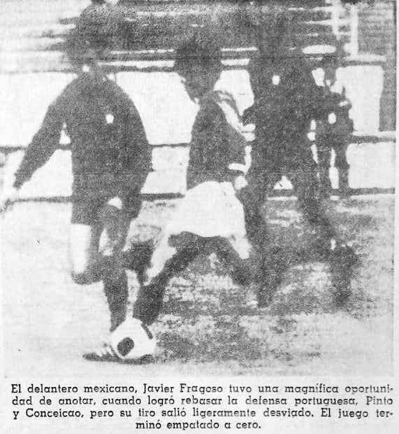 Única fotografía del encuentro Portugal vs. México de 1969 en poder de EL UNIVERSAL. Foto: Hemeroteca EL UNIVERSAL.