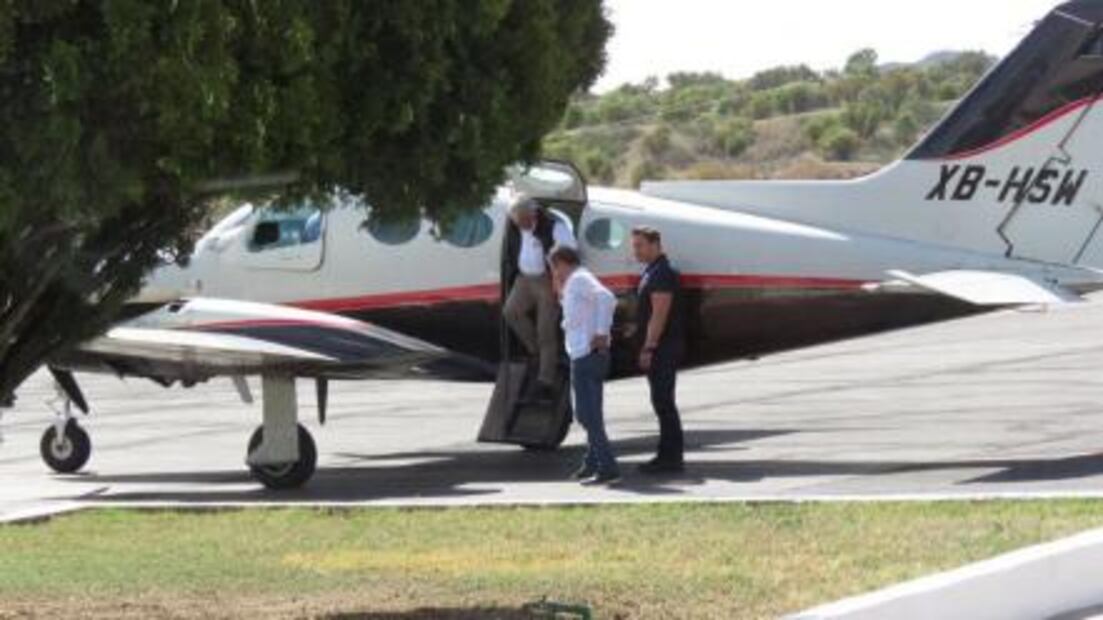 AMLO usa avioneta privada en gira