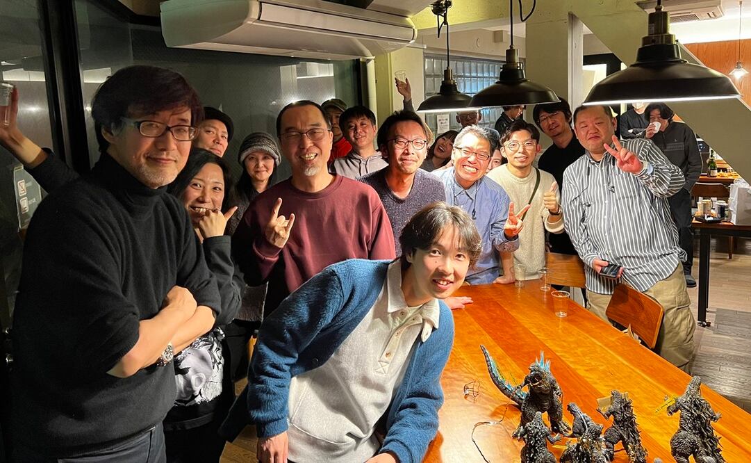 Equipo de producción de "Godzilla Minus One". Foto: X @nostoro