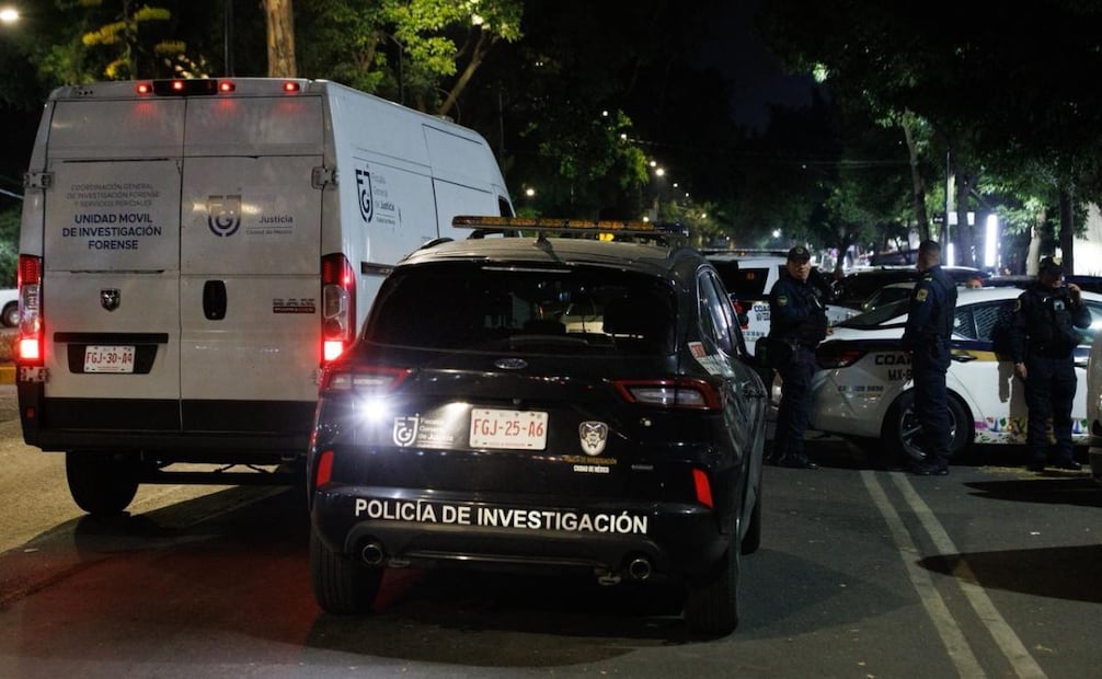 Elementos de la Secretaría de Seguridad Ciudadana (SSC) acudieron al sitio tras recibir el aviso y, al ingresar al inmueble, confirmaron que la persona ya no contaba con signos vitales. | Foto: Osmar Alvarado.