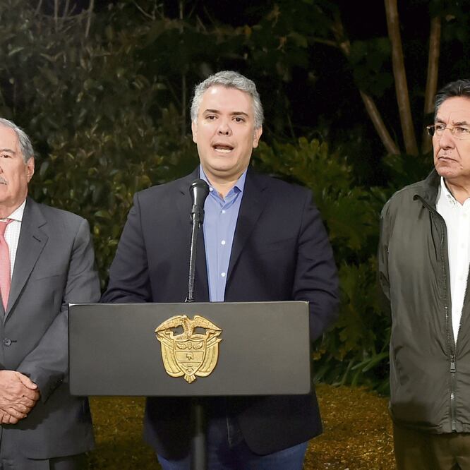 El presidente colombiano Iván Duque, en conferencia de prensa en Medellín, el 21 de diciembre, mismo día en que fueron detenidos dos venezolanos. REUTERS