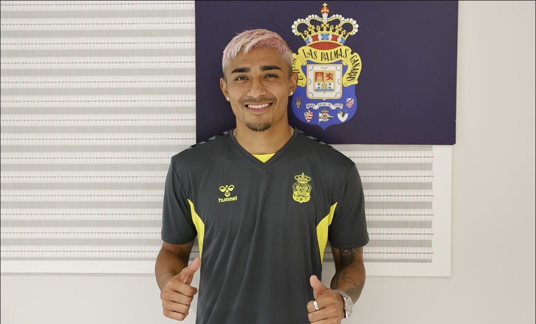 El mexicano Julián Araujo se convierte en nuevo refuerzo de Las Palmas tras salir del Barcelona / FOTO: ESPECIAL