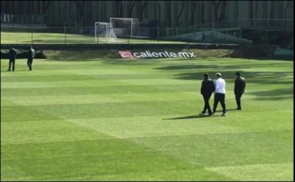 Gerardo Martino visita a Cruz Azul en La Noria