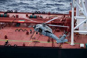 EU intercepta otro petrolero en el Índico; acusado de violar bloqueo al crudo en el Caribe