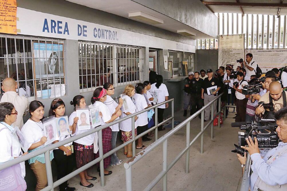 La caravana lleva 11 años de realizarse y ha sido testigo de encuentros como el de María de la Cruz quien después de 14 años encontró a su hija Kenia (LUMA LOPEZ. EL UNIVERSAL)
