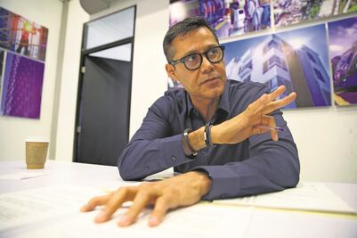 Sheinbaum anuncia a Carlos Ulloa como nuevo director de Birmex; sustituye a Iván Olmos Cansino tras irregularidades