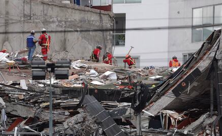 Aún se busca a 8 personas en Álvaro Obregón: Mancera