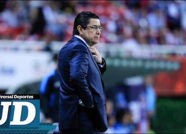 Luis Fernando Tena, a la espera de saber sobre su continuidad en Chivas