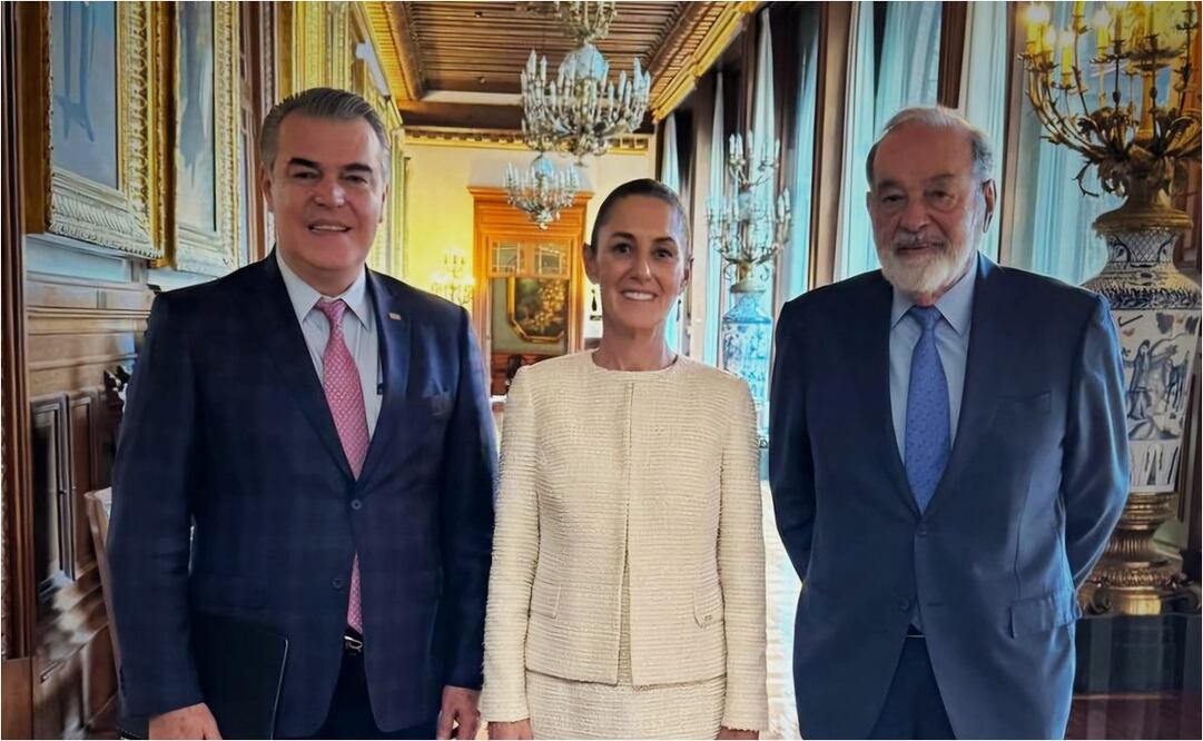 De izquierda a derecha, Francisco Cervantes Díaz, presidente del Consejo Coordinador Empresarial; Claudia Sheinbaum presidenta de México; el empresario Carlos Slim. Foto: @fcervantes5