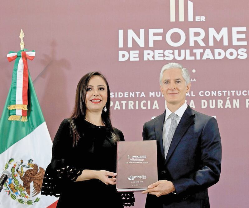 La alcaldesa de Naucalpan, Patricia Durán Reveles, y el gobernador del Estado de México, Alfredo del Mazo Maza, durante el Primer Informe de Gobierno de la edil. CORTESÍA