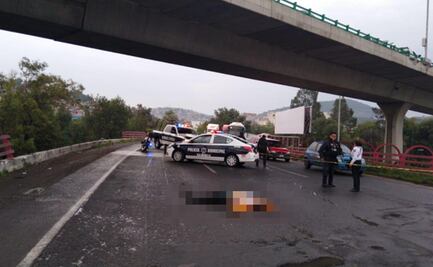 Muere hombre al caer de segundo piso de Periférico Norte