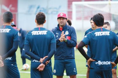 Chivas peligra ante ofensiva de Rayados