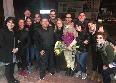 El actor Axel Arenas abandona el Reclusorio Oriente