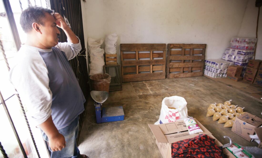 Diconsa detectó en una auditoría que maíz que debía ser comercializado en comunidades mexicanas fue vendido en Guatemala e incluso los propios encargados del almacén llevaban el producto en lanchas por el río Suchiate. ()