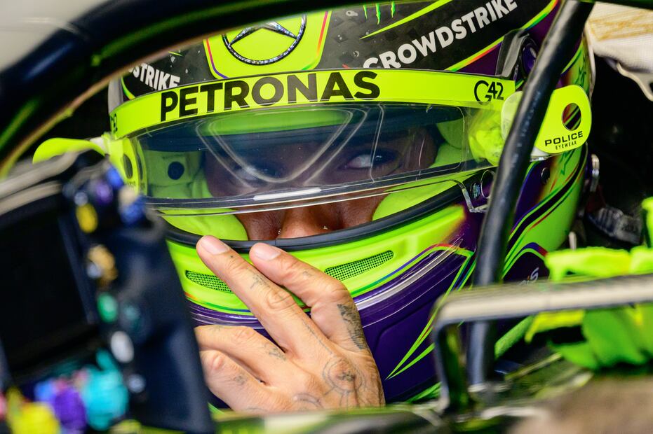Lewis Hamilton durante la sesión de entrenamientos del Gran Premio de Bélgica - Foto: EFE