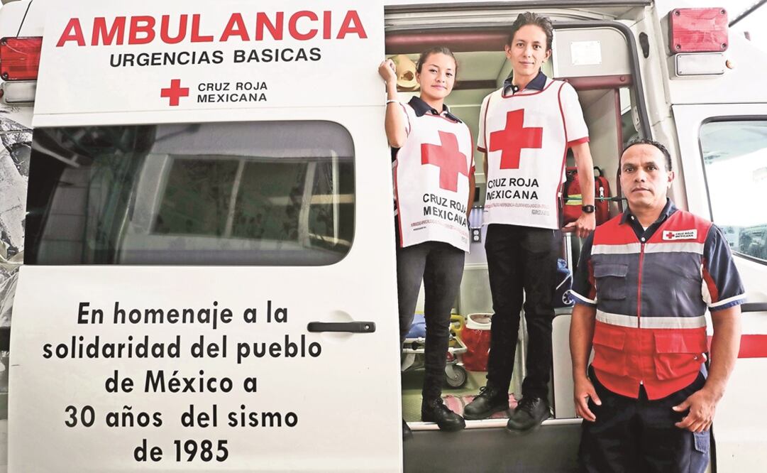 El principio fundamental para convertirse en socorrista es ser “humano”, dijo Armando Téllez Cruz, instructor y coordinador de generación en la sede de la Cruz Roja de Polanco en la Ciudad de México. Foto: IVÁN STEPHENS. EL UNIVERSAL