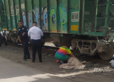 Mujer es embestida por tren de carga en Cuautitlán; pierde ambas piernas