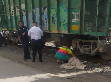 Mujer es embestida por tren de carga en Cuautitlán; pierde ambas piernas