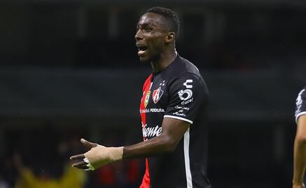 Julián Quiñones fue operado por lesión en la mano