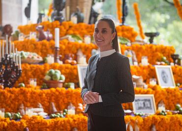 VIDEO: Claudia Sheinbaum comparte ofrenda de Día de Muertos en Palacio Nacional