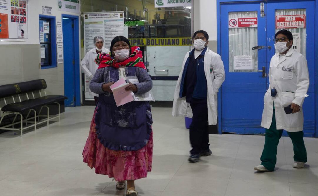 En muchas personas el nuevo coronavirus sólo provoca síntomas moderados como fiebre y tos. La gran mayoría de los pacientes se recupera del nuevo virus. (AP Foto/Juan Karita)