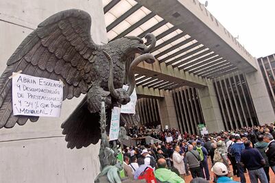 Paran 5 delegaciones por retraso en pagos