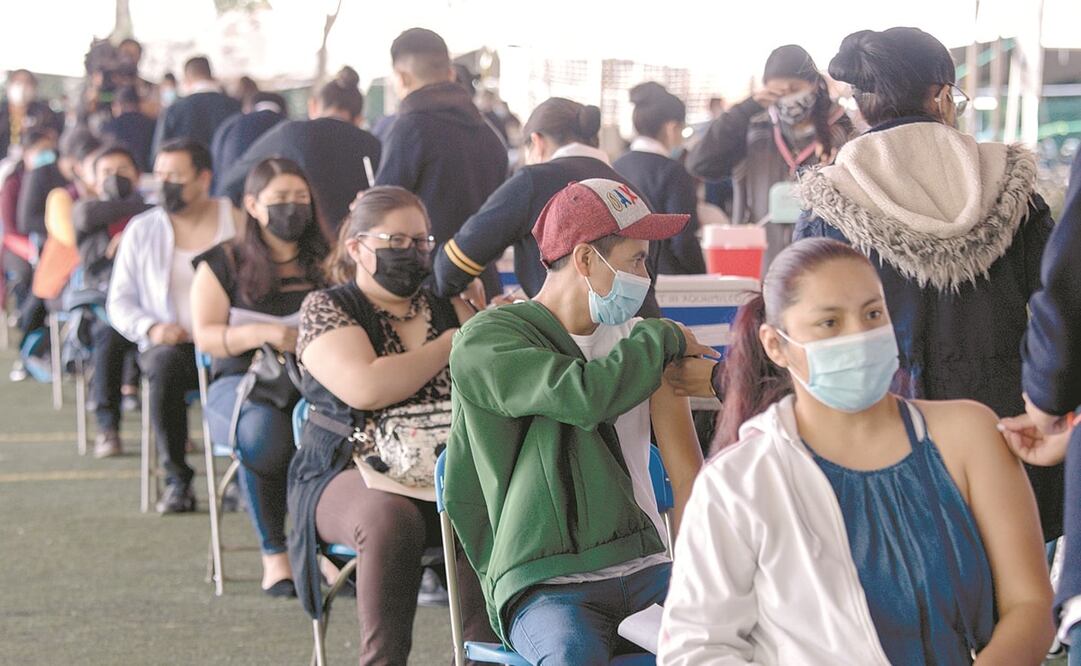 El viernes se aplicaron 522 mil 797 vacunas anti-Covid; en total se han administrado 102 millones 305 mil 212, detalla Secretaría de Salud. Foto: Archivo. El Universal