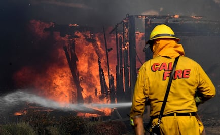 Reportan más de 150 casas destruidas por incendio forestal en California