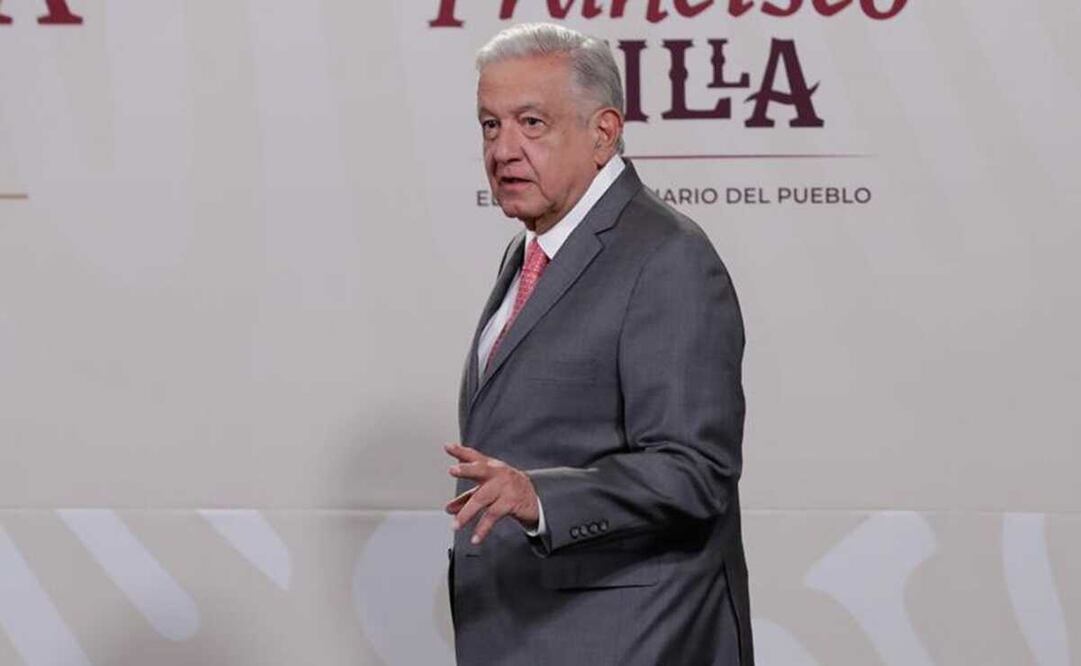 López Obrador admitió que no es fácil la ampliación de la carretera “porque es muy angosto el tramo”. Foto: Diego Simón Sánchez / EL UNIVERSAL