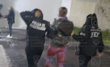 El momento en que ingresan a YosStop al reclusorio de Santa Martha Acatitla