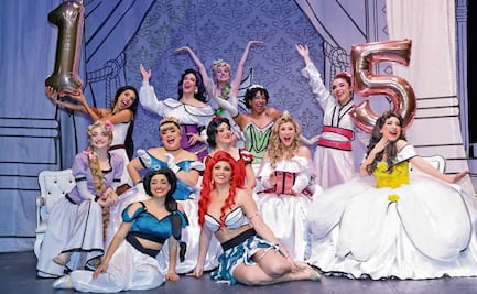 "Princesas" festejan 15 años de irreverencia