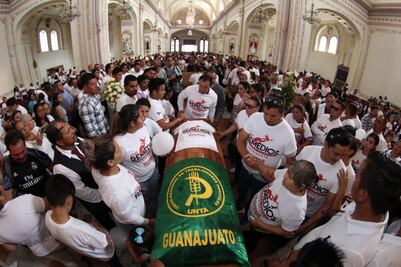 Despiden a candidato de Morena asesinado en Guanajuato