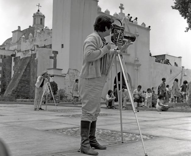 Antropóloga Claude Stresser-Péan, una vida dedicada a documentar la indumentaria indígena de México