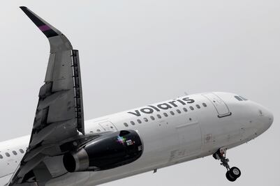 A pesar de multa, Volaris mantiene cobro de primera maleta