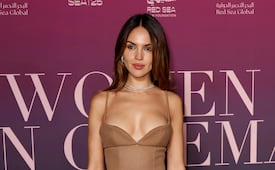 Eiza González arrasa en el Abierto de Los Cabos; luce figura de ensueño en look deportivo  